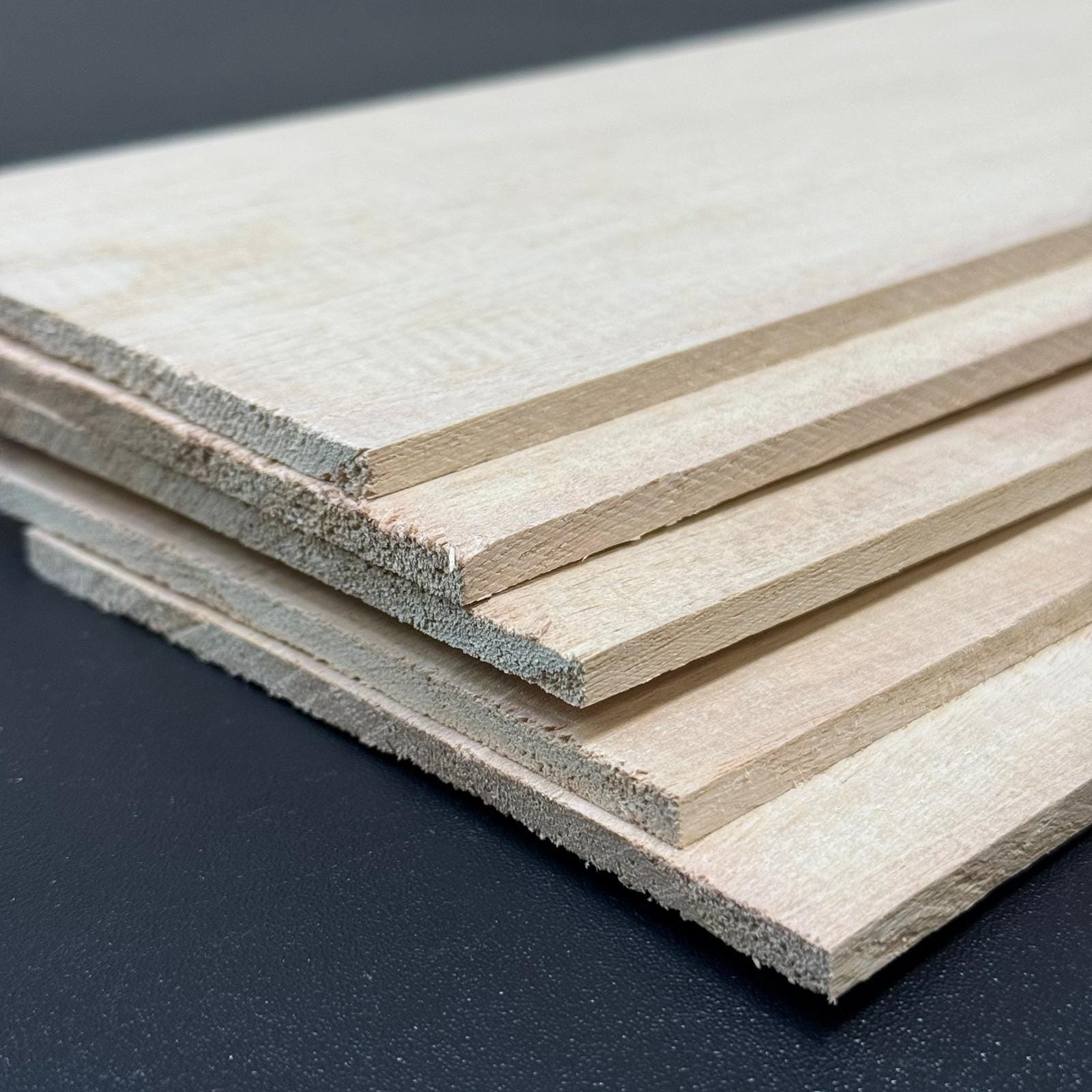 WOODKIT.PRO | WOODKIT SINGLE |4 WOODKIT Single : pièces de Paulownia du kit