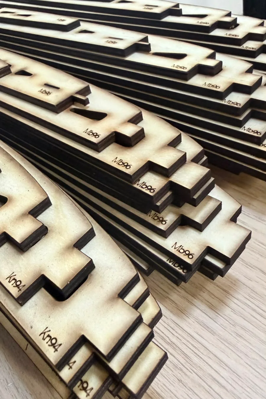 WOODKIT.PRO | WOODKIT.PRO • Todo para construir tus propias tablas de surf. |6 Costillas del esqueleto cortadas por CNC